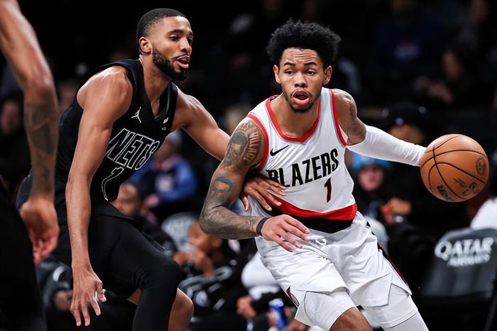 爱游戏网页版-魔术逆袭击败开拓者，全队状态火爆取得首胜