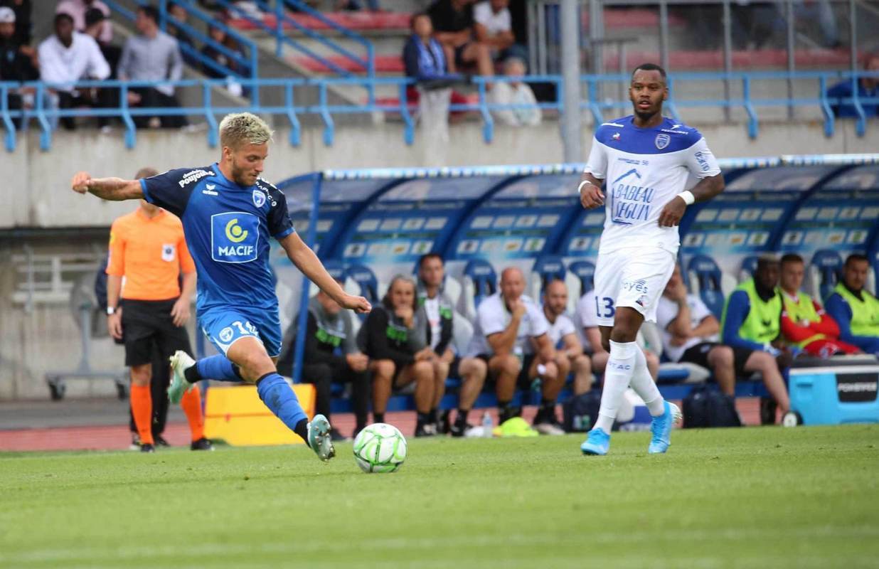 爱游戏官网-摩纳哥球队备战客场对阵巴塞尔