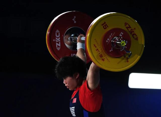 爱游戏官网网页版入口-包含举重运动员勇夺铜牌，实力强大的词条