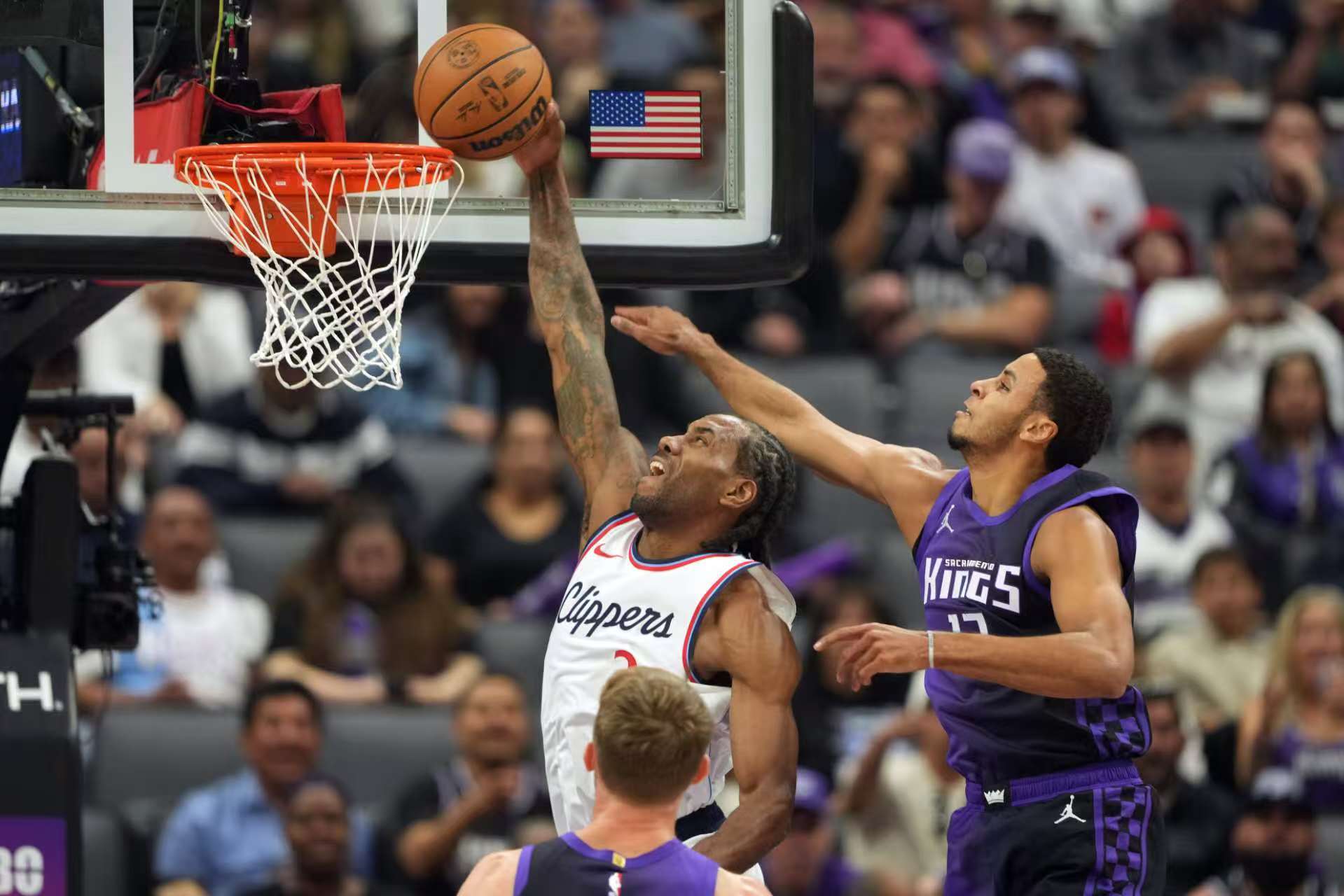 快船力克国王，主场继续保持不败