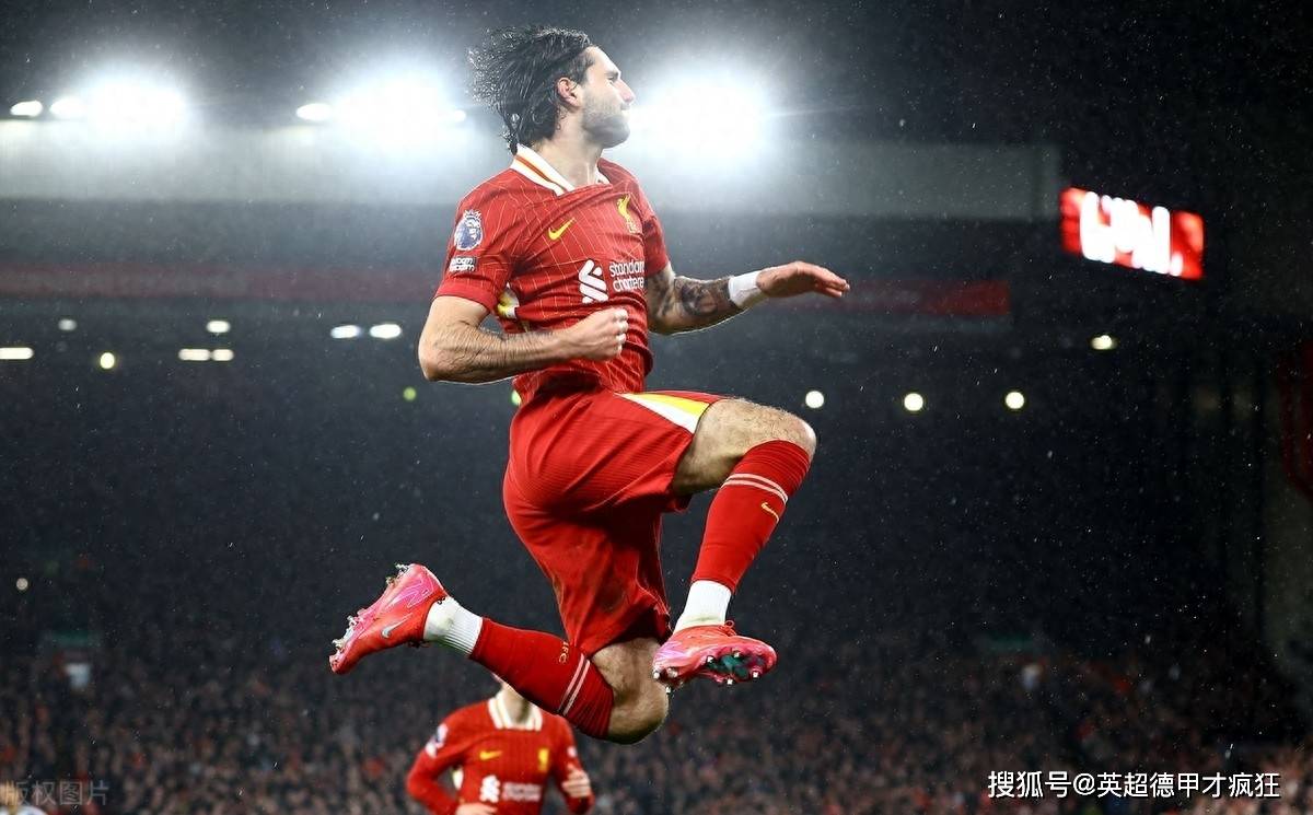 爱游戏入口-利物浦主场轻松获胜，领跑英格兰足球联赛