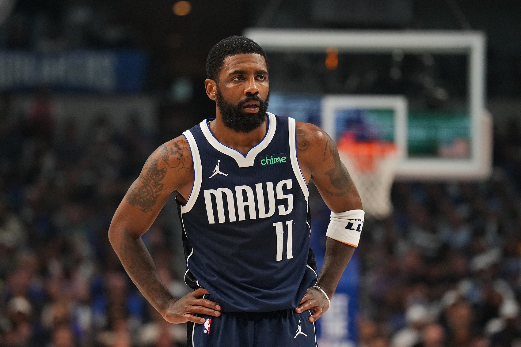 爱游戏-篮网大胜独行侠，厄文独霸全场！