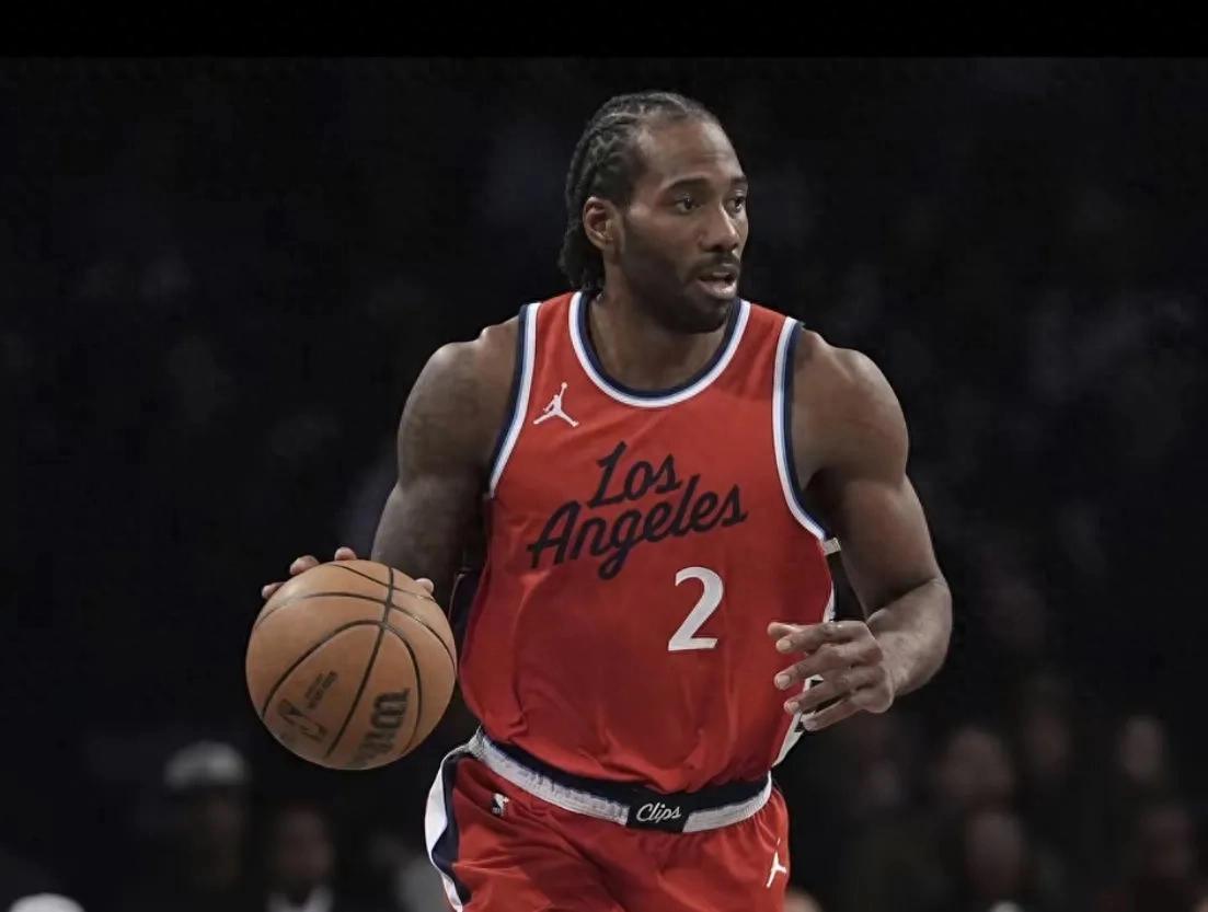 爱游戏中国官网-快船球星奉献绝杀，带队逆袭取得胜利