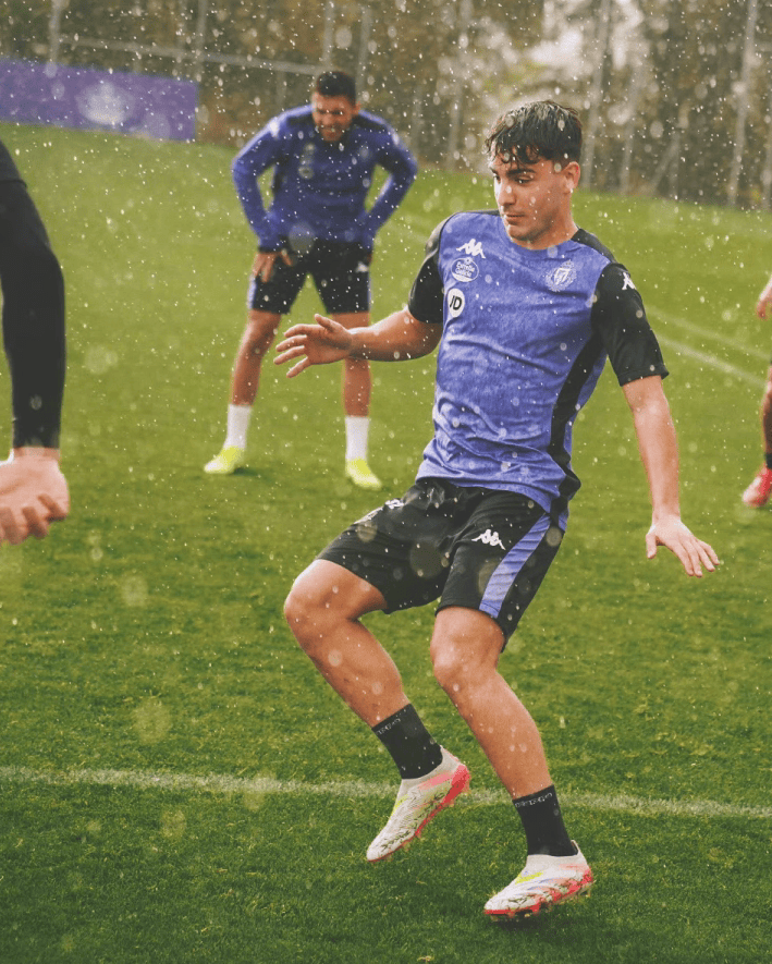 爱游戏网页版-巴拉多利德客场惨败赫塔菲，遭遇连败