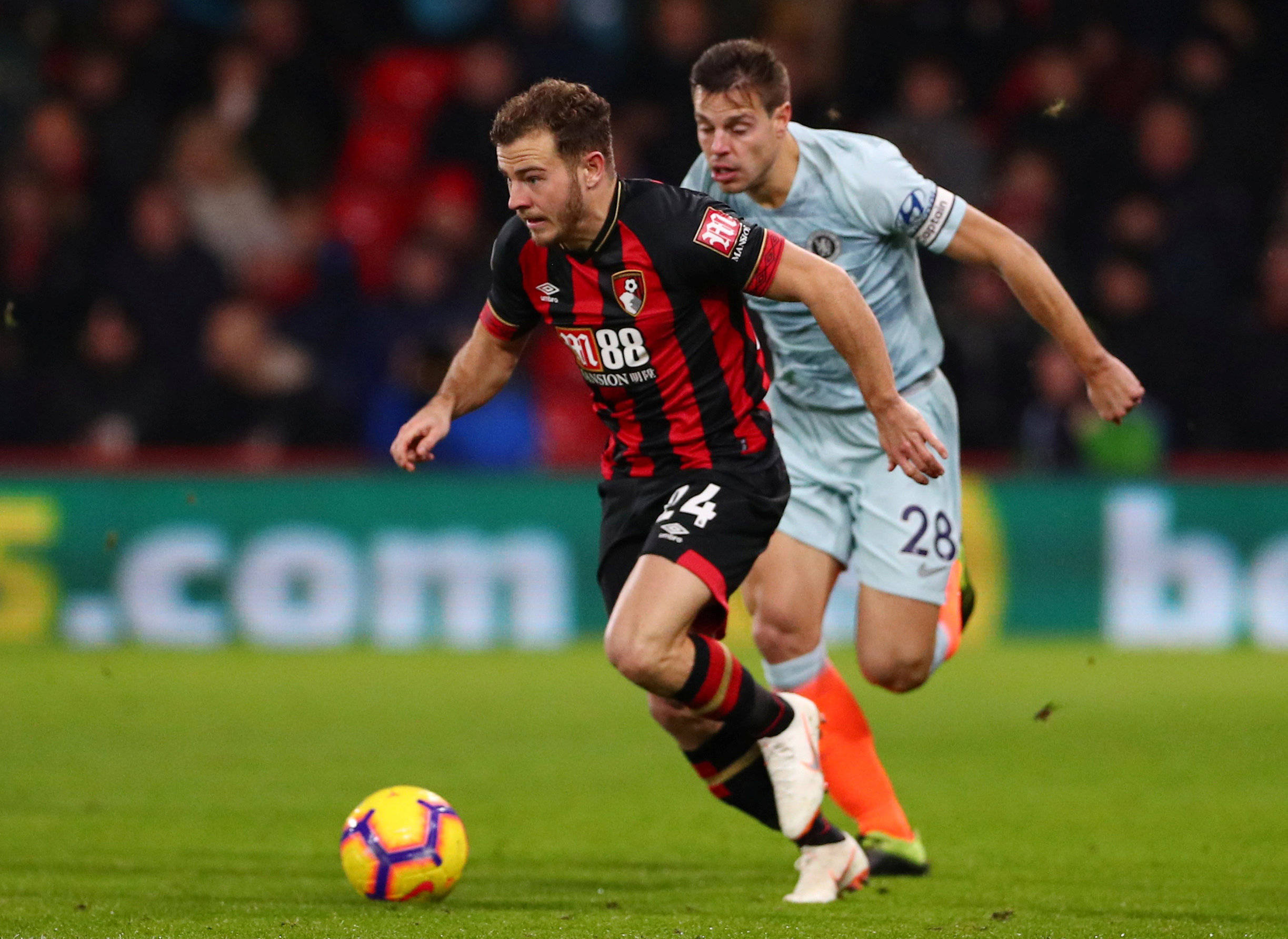 爱游戏官网-狼队主场大胜伯恩茅斯，取得一场胜利结束颓势