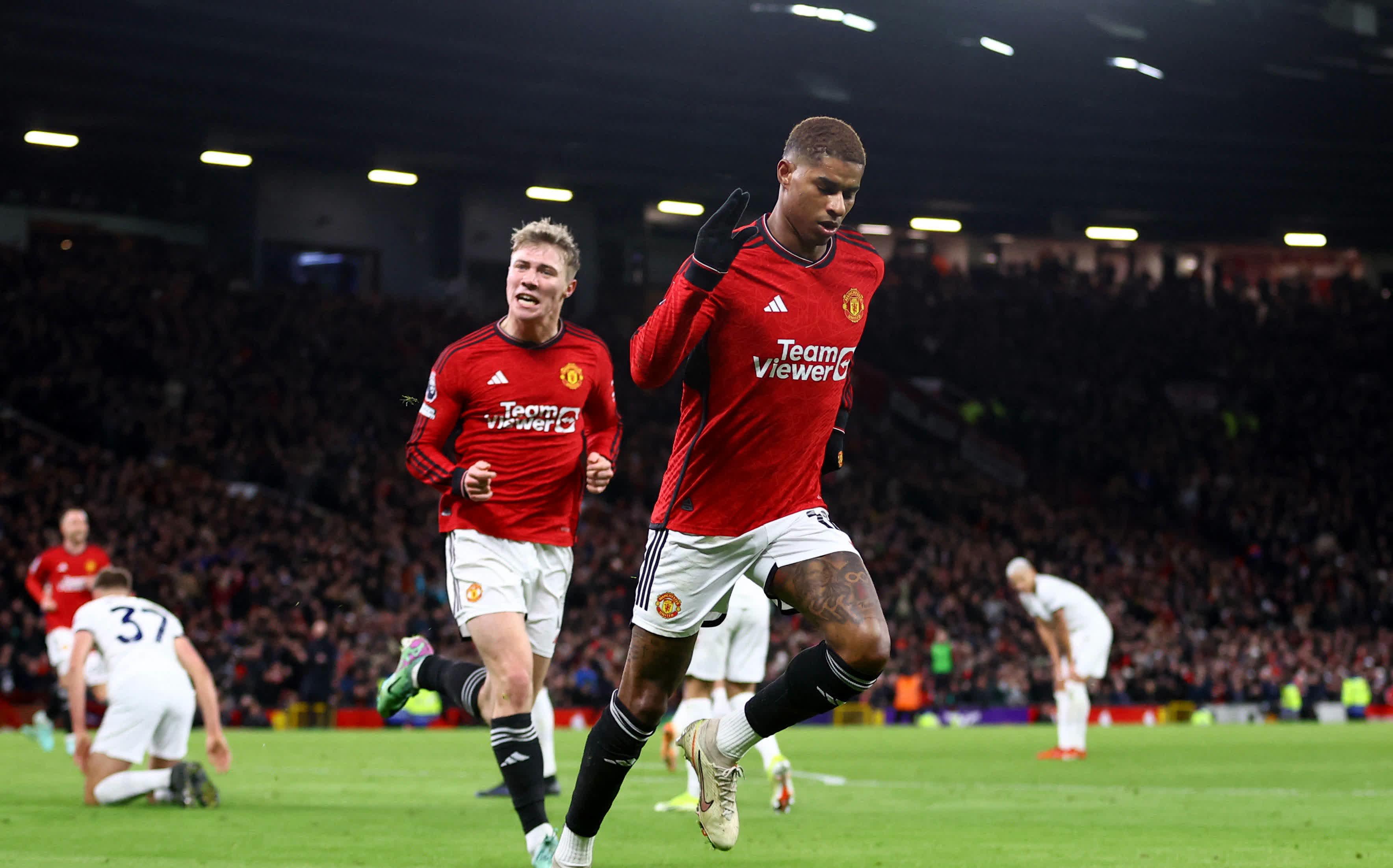 马竞客场大胜曼联，摆脱连败困境