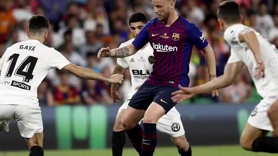 爱游戏app-瓦伦西亚惊险逆转，力克对手取胜