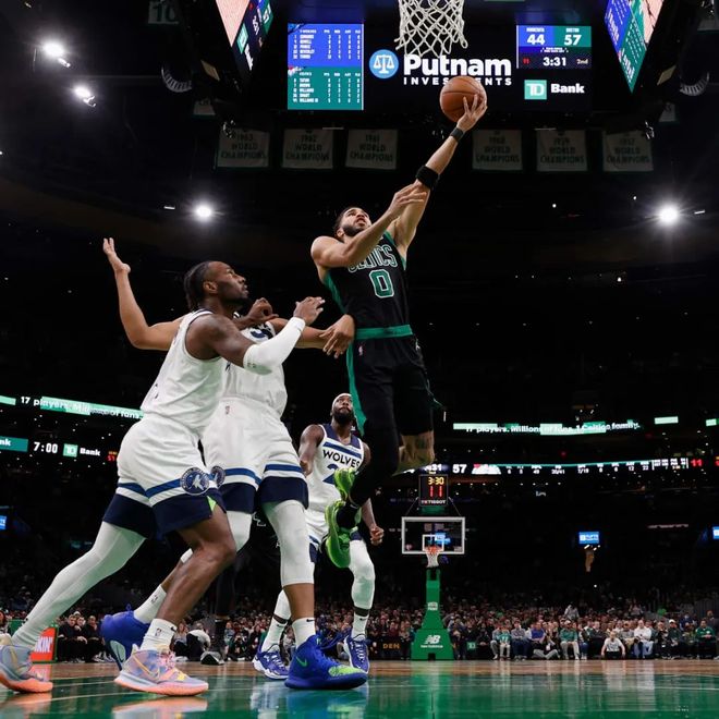 狼队前锋突围波斯顿!进球进来看不回的简单介绍 狼队前锋突围波斯顿!进球进来看不回的简单介绍