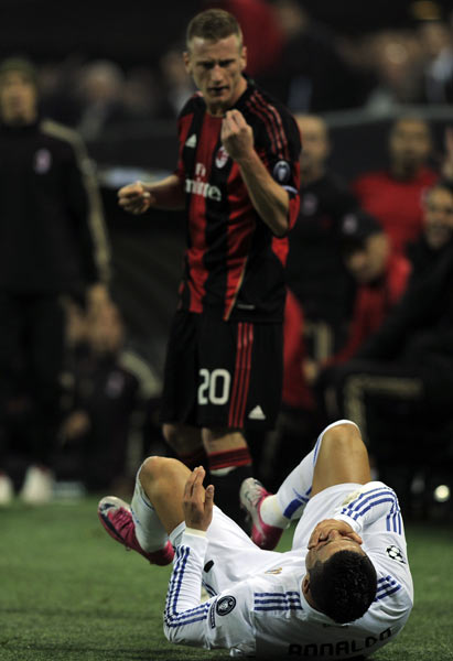 爱游戏网页版登录入口-伊布破门，AC米兰击败皇马晋级八强